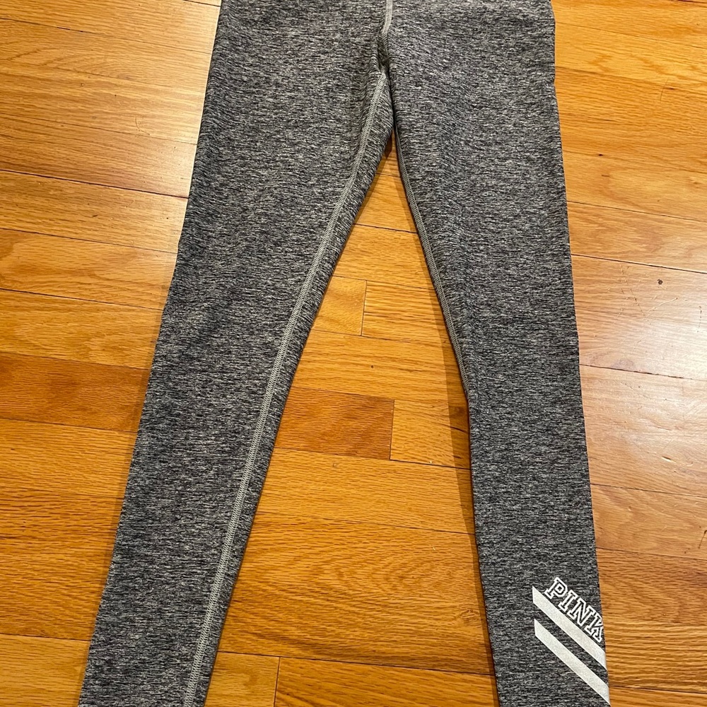 Pink VS grey leggings